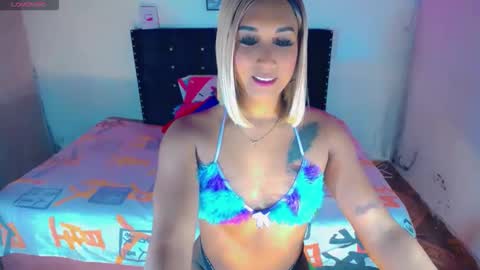 Snapshot of alondragill_ chatting on 25, 4, 2026 alondragill_ online show from 25, 4, 2026