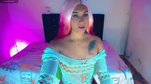 Snapshot of alondragill_ chatting on 12, 5, 2026 alondragill_ online show from 12, 5, 2026