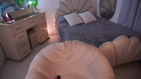 Snapshot of alondrraparrow chatting on 28, 6, 2026 Alondra online show from 28, 6, 2026
