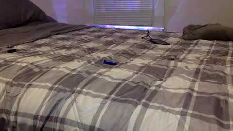 ALongwhitedick online show from 24, 11, 2025