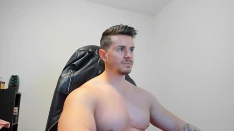 Snapshot of alphagodleatherking92 chatting on 27, 12, 2024 LeatherMaster online show from 27, 12, 2024