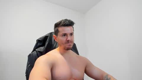 Snapshot of alphagodleatherking92 chatting on 4, 1, 2025 LeatherMaster online show from 4, 1, 2025