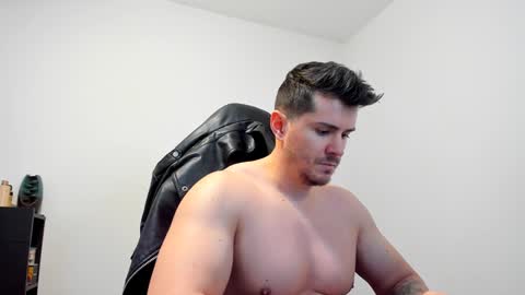 Snapshot of alphagodleatherking92 chatting on 18, 1, 2025 LeatherMaster online show from 18, 1, 2025