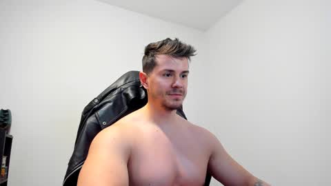 Snapshot of alphagodleatherking92 chatting on 19, 1, 2025 LeatherMaster online show from 19, 1, 2025