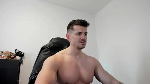 Snapshot of alphagodleatherking92 chatting on 8, 5, 2026 LeatherMaster online show from 8, 5, 2026