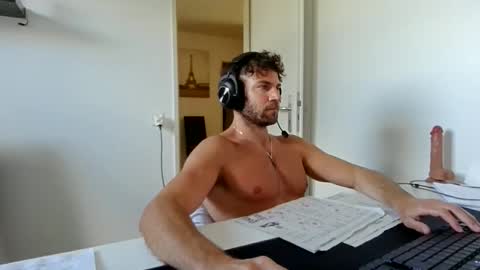 Snapshot of alphah_hunk chatting on 21, 4, 2026 alphah_hunk online show from 21, 4, 2026