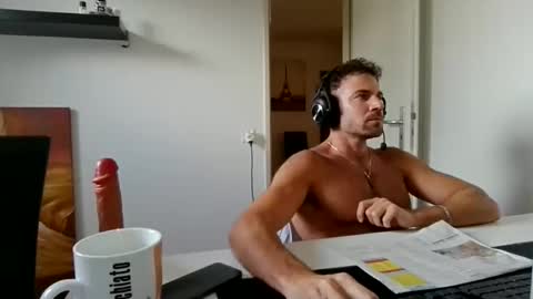 Snapshot of alphah_hunk chatting on 21, 5, 2026 alphah_hunk online show from 21, 5, 2026