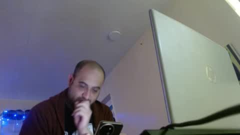 Snapshot of alphaswitchard chatting on 19, 12, 2024 ur god online show from 19, 12, 2024