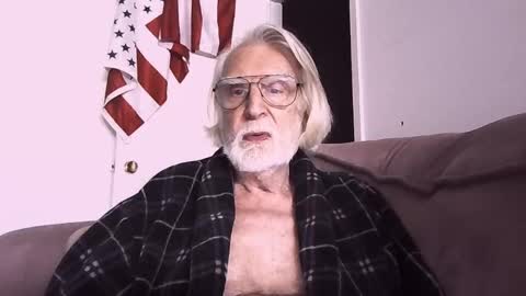 AlphaUniform online show from 8, 5, 2026