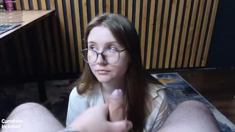 Snapshot of alpugh chatting on 9, 9, 2025 Woland Alice Pugh online show from 9, 9, 2025