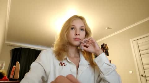 Snapshot of altheadoyel chatting on 25, 9, 2025 May online show from 25, 9, 2025