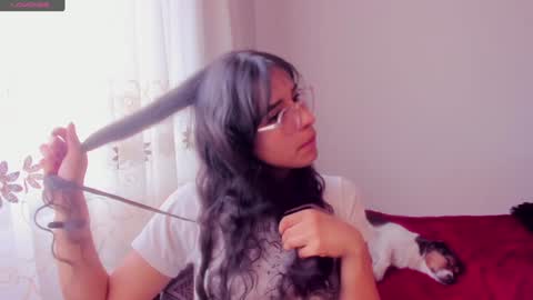 Snapshot of aluna_0310 chatting on 16, 12, 2024 . . online show from 16, 12, 2024