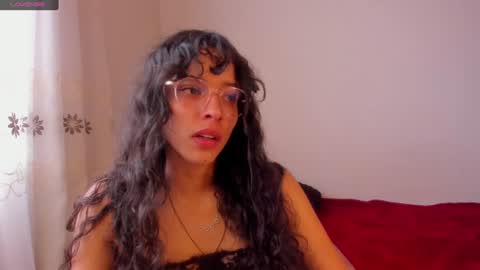 Snapshot of aluna_0310 chatting on 8, 1, 2025 . . online show from 8, 1, 2025