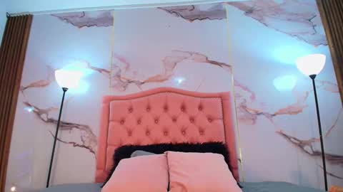 Snapshot of alyathompson chatting on 21, 12, 2025 Alya online show from 21, 12, 2025