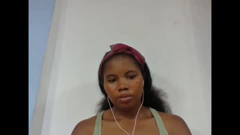 Snapshot of alydie7 chatting on 24, 4, 2026 alydie7 online show from 24, 4, 2026