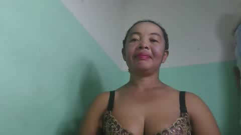 Snapshot of alypierette chatting on 27, 4, 2026 alypierette online show from 27, 4, 2026