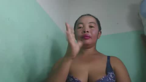 Snapshot of alypierette chatting on 28, 4, 2026 alypierette online show from 28, 4, 2026