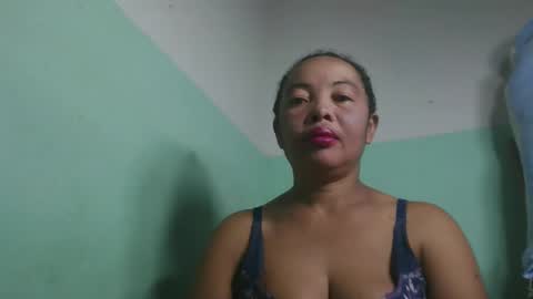 Snapshot of alypierette chatting on 1, 5, 2026 alypierette online show from 1, 5, 2026