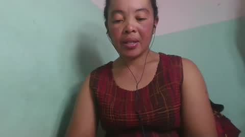 Snapshot of alypierette chatting on 25, 5, 2026 alypierette online show from 25, 5, 2026