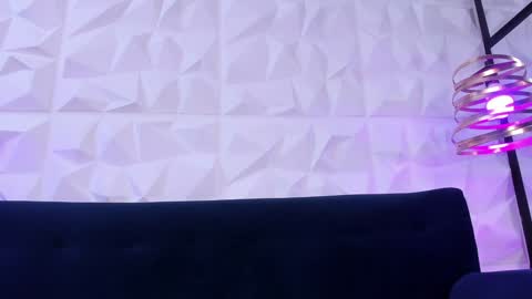 Snapshot of alys_molly chatting on 6, 1, 2025 sopie online show from 6, 1, 2025