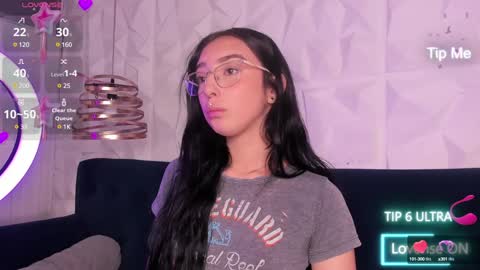 Snapshot of alys_molly chatting on 23, 1, 2025 sopie online show from 23, 1, 2025