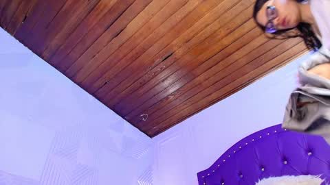 Snapshot of alys_molly chatting on 9, 3, 2026 sopie online show from 9, 3, 2026