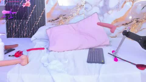 alyson__a online show from 31, 10, 2025