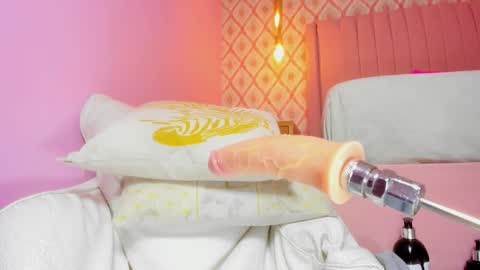 Snapshot of alysonjackson chatting on 2, 3, 2026 alysonjackson online show from 2, 3, 2026