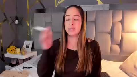 Snapshot of alyzeegorgeous chatting on 14, 10, 2025 Alyze make feel hot as hell online show from 14, 10, 2025