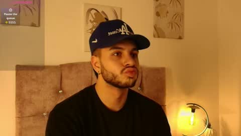 Snapshot of amadeo_wild chatting on 5, 5, 2026 Amadeo Wild online show from 5, 5, 2026