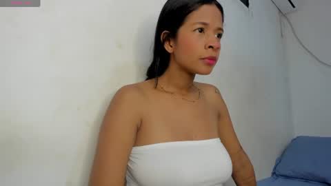 Snapshot of amaia_baez chatting on 14, 7, 2026 AMAIA online show from 14, 7, 2026