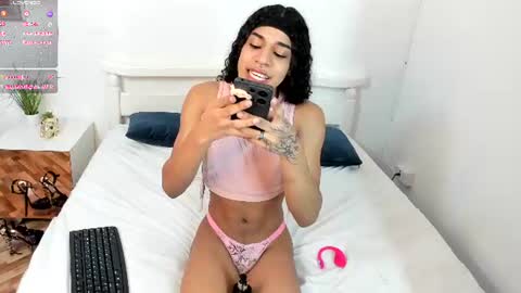 Snapshot of amaia_monroe chatting on 22, 6, 2026 amaia_monroe online show from 22, 6, 2026
