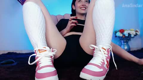 Amai  Sinclair  online show from 21, 2, 2025