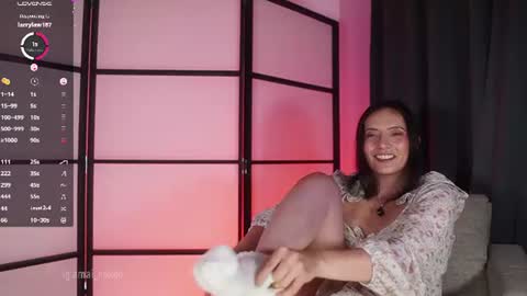 Snapshot of amaisinclair chatting on 23, 7, 2026 Amai Sinclair online show from 23, 7, 2026