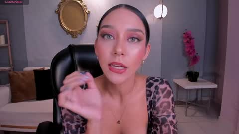 Amalia cruss online show from 14, 5, 2026