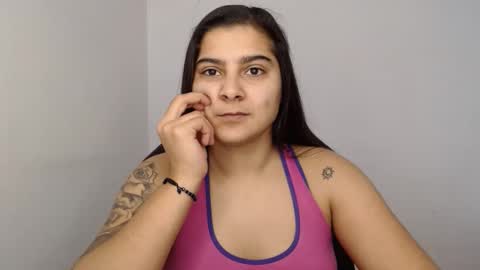 The queen of the biceps  online show from 10, 1, 2025