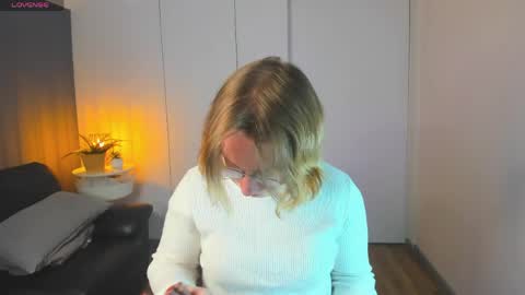 Snapshot of amanda_butlerr chatting on 2, 4, 2026 Hi im Amanda online show from 2, 4, 2026