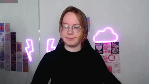 Snapshot of amanda_butlerr chatting on 10, 4, 2026 Hi im Amanda online show from 10, 4, 2026