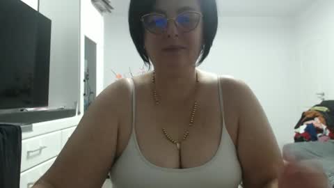 Snapshot of amanda_muller5 chatting on 4, 12, 2025 Anda .. online show from 4, 12, 2025