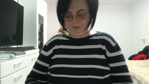 Snapshot of amanda_muller5 chatting on 13, 12, 2025 Anda .. online show from 13, 12, 2025