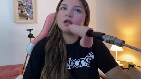 Snapshot of amandhaaa chatting on 2, 2, 2026 Amandha online show from 2, 2, 2026