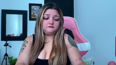 Snapshot of amandhaaa chatting on 27, 5, 2026 Amandha online show from 27, 5, 2026