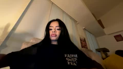 Snapshot of amapola_666 chatting on 27, 4, 2026 Ama online show from 27, 4, 2026