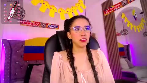 Snapshot of amara_davis1 chatting on 8, 7, 2026 amara_davis1 online show from 8, 7, 2026
