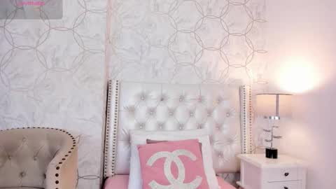 amara_rousse online show from 12, 1, 2026