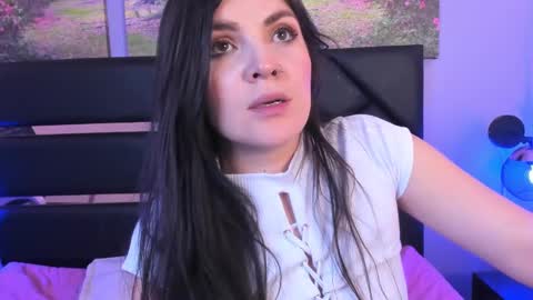 Amara Vega  online show from 31, 1, 2025