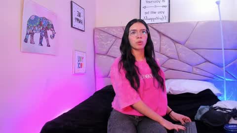 amara velle  online show from 6, 4, 2026