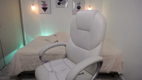 Amarantha online show from 12, 2, 2025