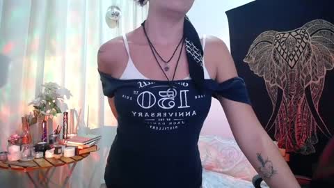 Amatista  Next stream 9 DEC 1 PM COLOMBIAN TIME  miss u and love u online show from 28, 1, 2025