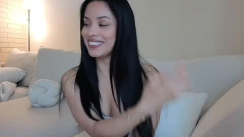 Snapshot of amaya_floress chatting on 24, 4, 2026 amaya_floress online show from 24, 4, 2026